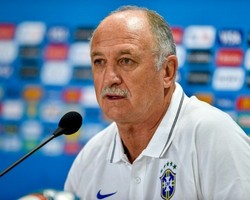 Scolari Kesampingkan Rekor Bagus Brasil atas Chile