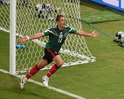 Peluang Chicharito Tebar Pesona di Hadapan Manajernya di MU Musim Depan