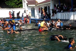 Tradisi Masyarakat Riau, Sambut Ramadan dengan Mandi Bersama