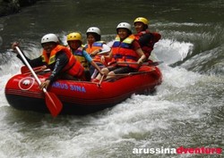 Yang Baru di Malang: Rafting di Tengah Kota