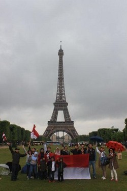 Prabowo-Hatta Dapat Dukungan dari 80-an WNI di Prancis