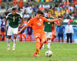 Dramatis, Belanda Kalahkan Meksiko lewat Penalti di Injury Time