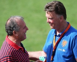 Van Gaal: Kelembaban Udara Brasil Untungkan Meksiko