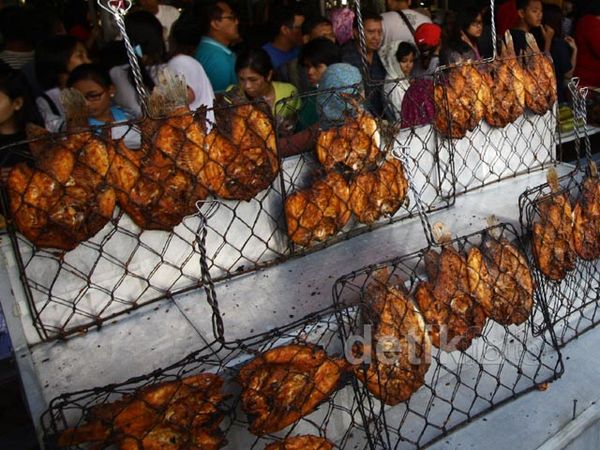 Berburu Aneka Menu Takjil untuk Berbuka