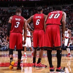 Wade Susul LeBron James Jadi Free Agent