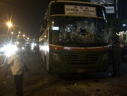 Coba Kabur Usai Tabrak Motor, Bus Mayasari Senen-Bekasi Dirusak Massa