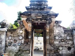 Berziarah ke Makam Sunan Bonang di Tuban