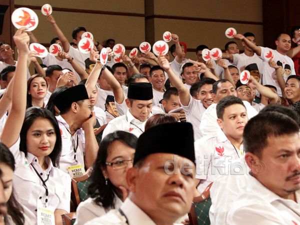 Pendukung Prabowo-Hatta Ditegur Panitia Debat