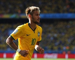 Scolari: Neymar Jadi Incaran Seperti Ronaldo