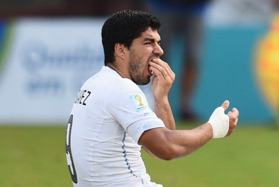 Mourinho Dukung Sanksi untuk Suarez