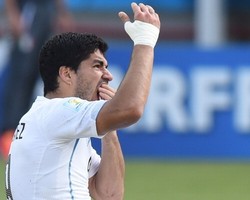 Fowler: Sanksi Suarez Terlalu Keras buat Liverpool