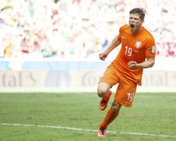 Huntelaar Akhiri Perburuan Gol di Fortaleza