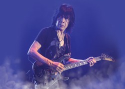 Sang Legenda (Akhirnya) Merilis Album Solo