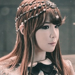 Member 2NE1 Tak Merokok dan Jarang ke Klab