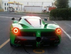 Jamiroquai Pamer LaFerrari di Goodwood