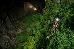 Terungkap! Beginilah Isi Gua Terbesar di Dunia