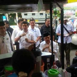 Buat Puisi Salam 5 Jari, Yuddy Chrisnandi Sindir Prabowo-Hatta