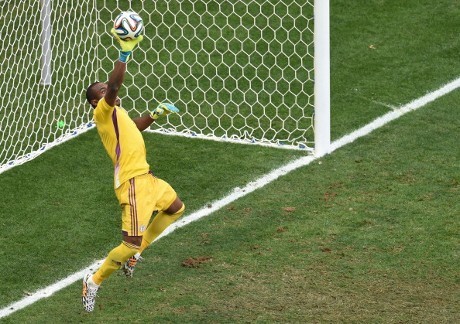 Bukan Harinya Enyeama