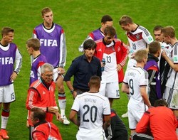 Loew Tuntut Jerman yang Lebih Oke Lawan Prancis