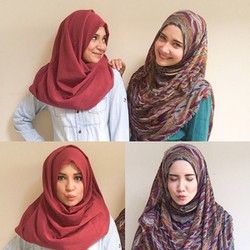 Shireen Sungkar Tampil Berhijab