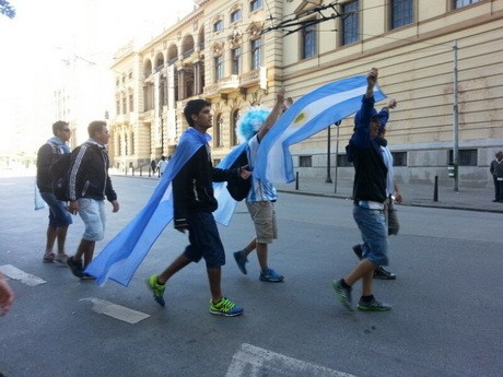 Nyanyian Suporter Argentina Panaskan Sao Paulo
