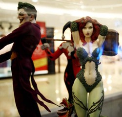 Koleksi-koleksi Para Pecinta Gotham City