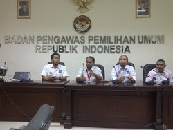 Tim Jokowi Kembali Sambangi Bawaslu, Minta Fahri Hamzah Disanksi Tegas