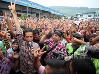 Jokowi Sapa Ribuan Buruh Pabrik Garmen