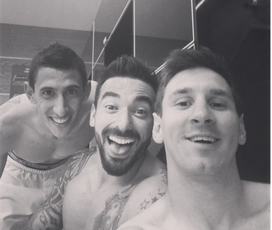 Selfie Pesta Kemenangan Ala Messi, Di Maria, dan Lavezzi