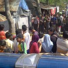 Seorang Pria Tak Dikenal Tewas Tergantung di Tepi Jalur Pantura Tuban