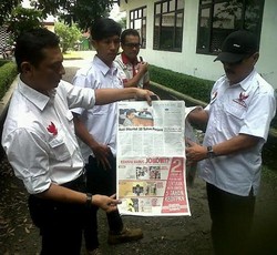 Tim Prabowo-Hatta Jabar Laporkan Iklan Karikatur Jokowi yang Dinilai Provokatif