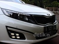 Menikmati Gocekan KIA Optima