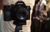 Sony A7s: DSLM Full Frame Pertama Berfitur 4K Recording