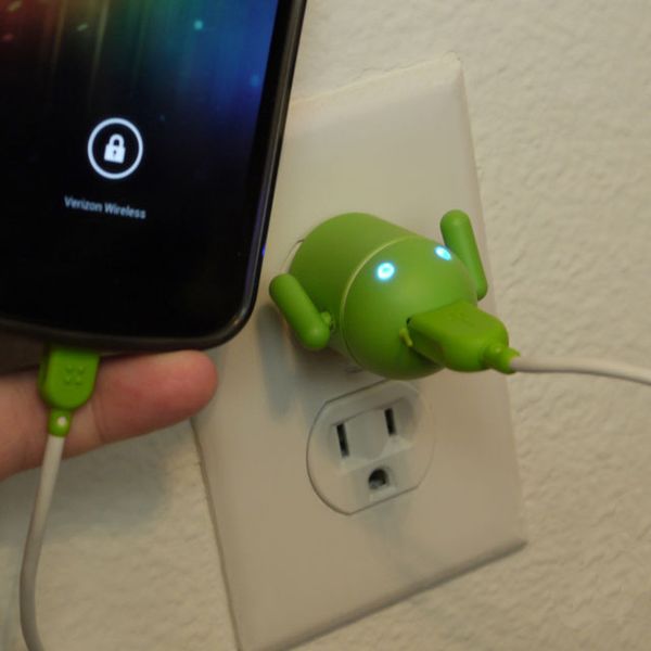 Deretan Charger Nyentrik