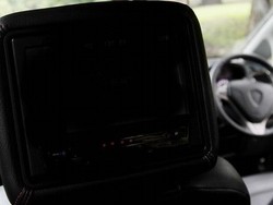 Pasang Monitor di Head Rest? Gampang Kok!