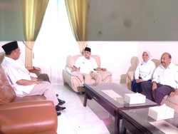 Disambangi Hatta Rajasa, Rustri pun Memakai Pin Garuda Merah