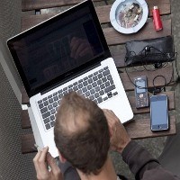 Ponsel yang Bereaksi Saat di Dekat TV