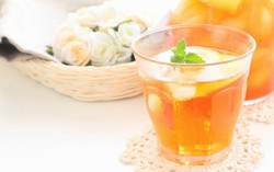 Bosan Es Teh Manis? Yuk, Racik Lychee Iced Tea Segar untuk Berbuka