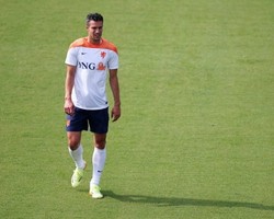 Van Persie Baik-baik Saja dan Siap Dimainkan