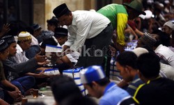Masjid Istiqlal Sediakan 3.000 Takjil Setiap Hari