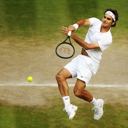 Federer Lolos ke Semifinal Usai Kalahkan Wawrinka