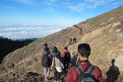 Catat! 5 Tips Penting Mendaki Gunung Ijen