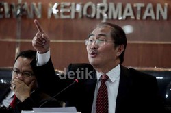 Cerita Jimly Ditelepon Bupati Diminta Amankan Anggota KPU Bermasalah