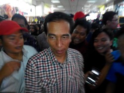 Pimred Obor Rakyat Jadi Tersangka, Jokowi: Saya Acungi Jempol