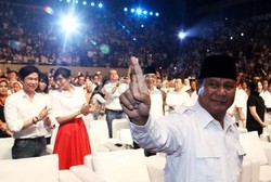 Prabowo Cerita Soal Dukungan Ibu-ibu dan Suami Takut Istri