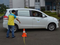 Manisnya Peluang Bisnis Pelatihan Mengemudi Mobil