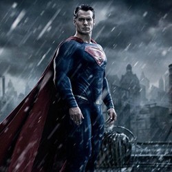 Ini Kostum Terbaru Henry Cavill sebagai Superman