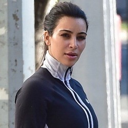 Curhat Kim Kardashian Soal Kehidupan Baru Sebagai Ibu