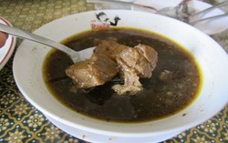 Rawon Nguling: Uenake Rek! Rawon Daging dan Tahu Tek Suroboyo