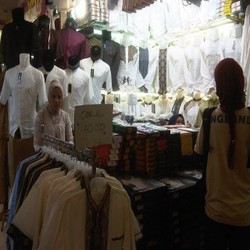 Pasar Tanah Abang Juga Jadi Tujuan Belanja Pedagang Asal Malaysia